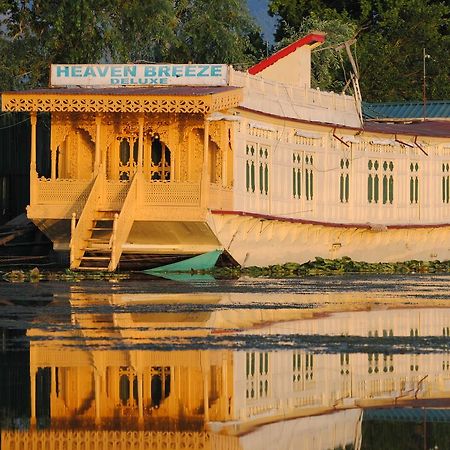 Heaven Breeze Group Of Houseboats Hotell Srīnagar Eksteriør bilde